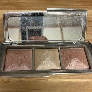 Hourglass Ambient strobe light
